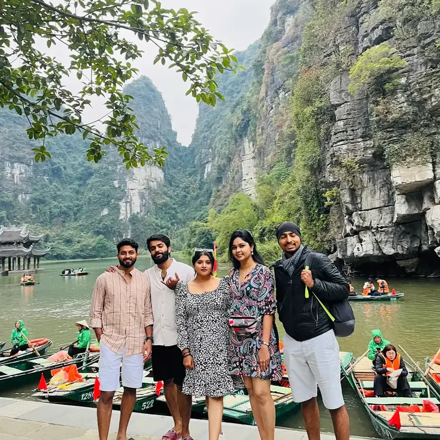 Guests at the Trang An boat wharf, Ninh Binh